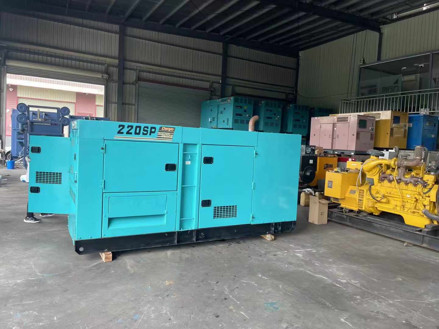 晋城柴油发电机组长期不间断运行时，如何监控其温度和压力？