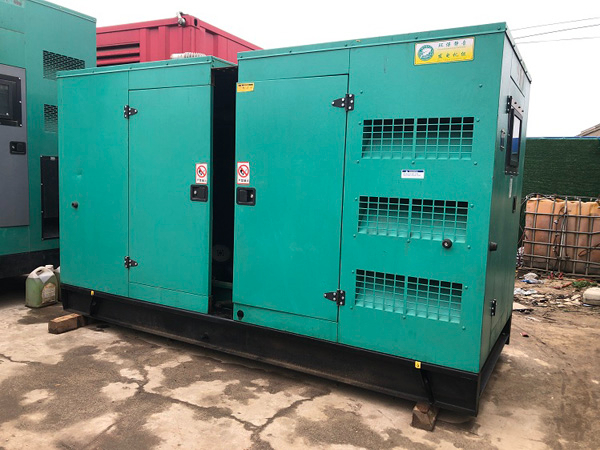 晋城怎样合理控制磷酸铁锂蓄电池的充放电倍率以延长其使用寿命？